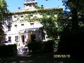 A VENDRE CHATEAU EN PROVENCE