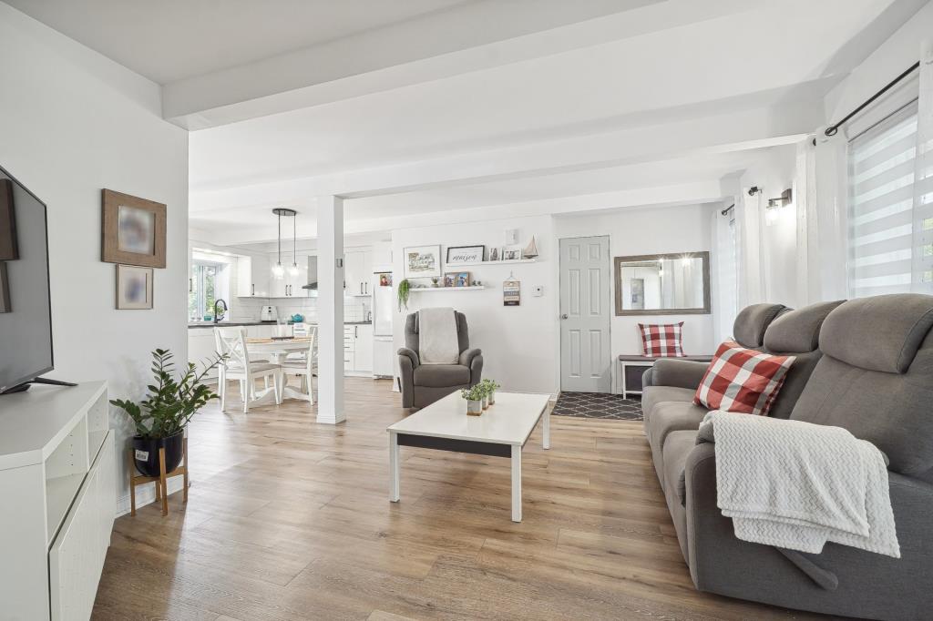 Duplex  Double occupancy  Old Ste-Rose/Laval