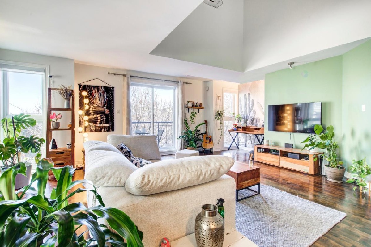 Magnificent penthouse with huge roof terrace PLATEAU