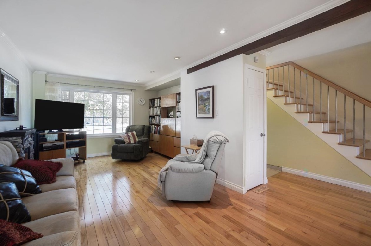 Charming townhouse Peaceful area of Pierrefonds