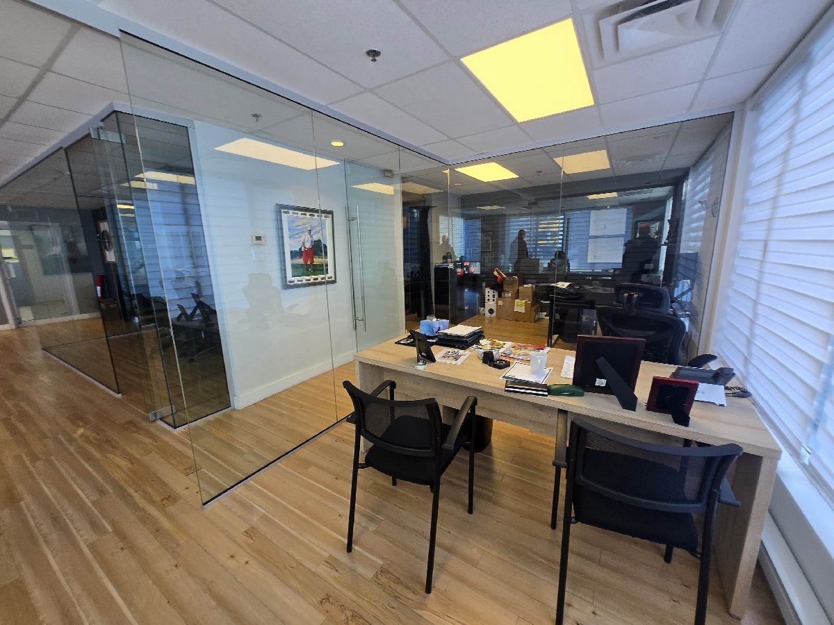 Offices for rent 1,400 sqft on ground floor Brossard