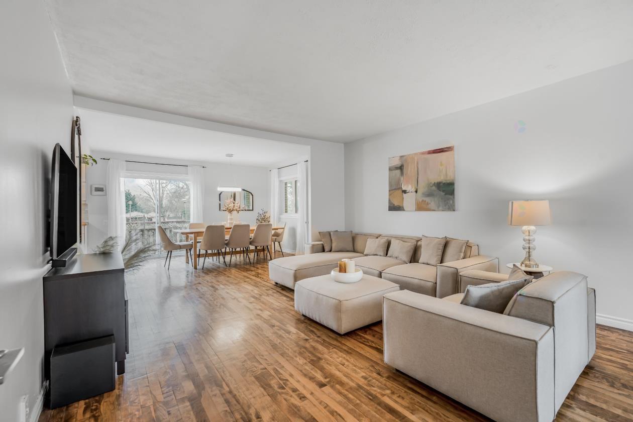 Fully Furnished and equipped 5 bedroom house Deux-Montagnes