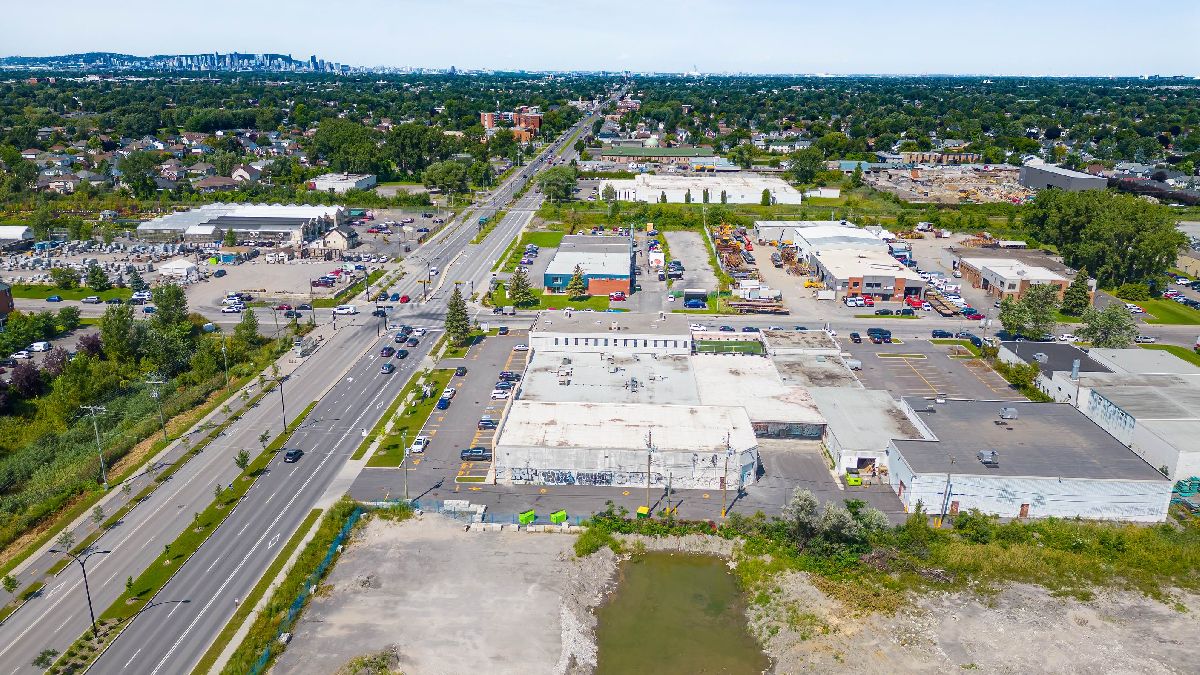 Space for office or business for rent Saint-Hubert