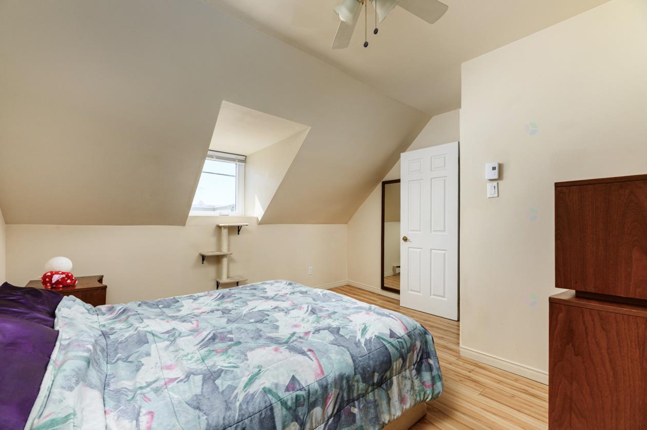 *** Well-maintaned and affordable house in Valleyfield ***
