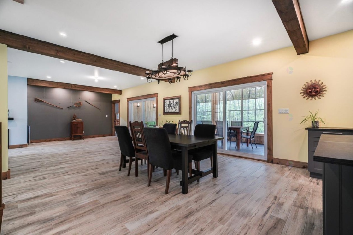 Spacious high-end house Clos-Prvostois in Prevost