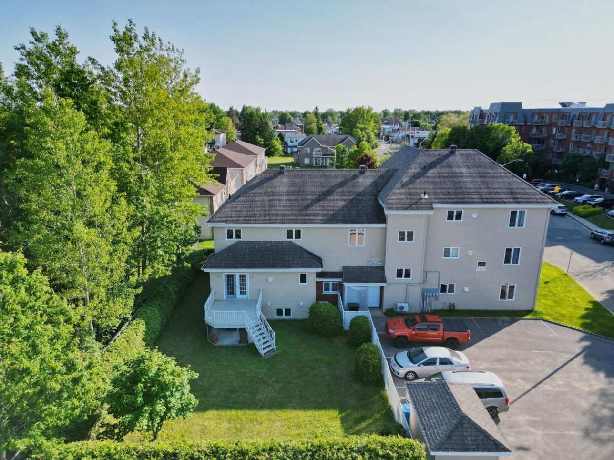 Huge 5 1/2 just steps from hospital in Shawinigan