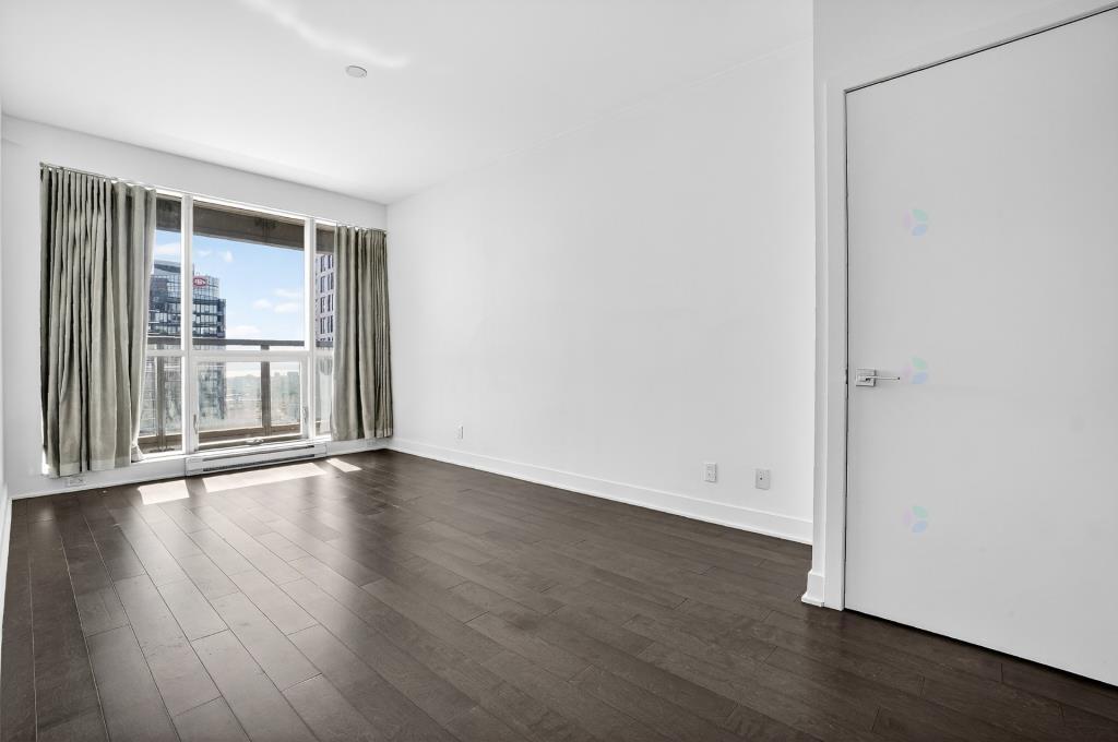 5 stars executive condo - 38th floor - Montreal