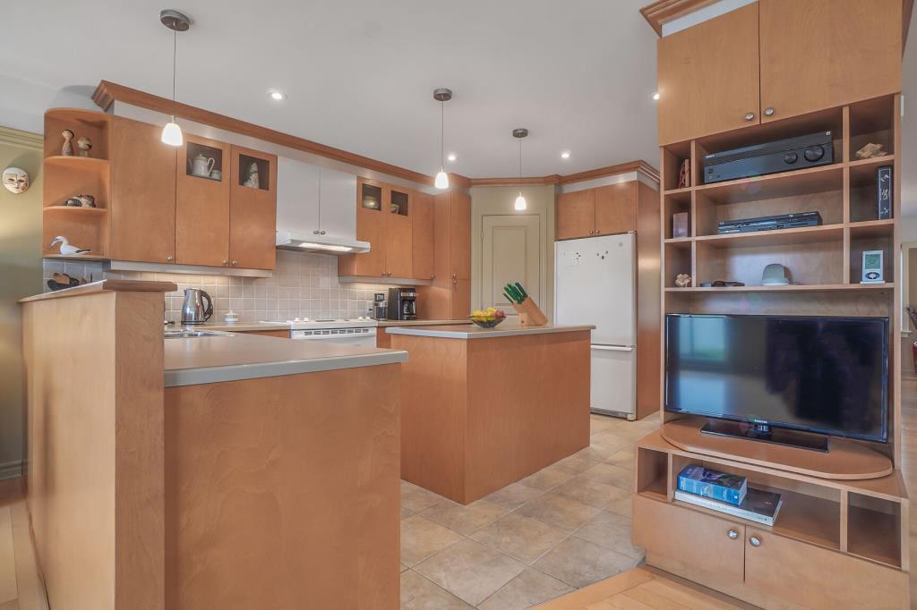 Perfect home Prestigious area of Rivire-des-Prairies