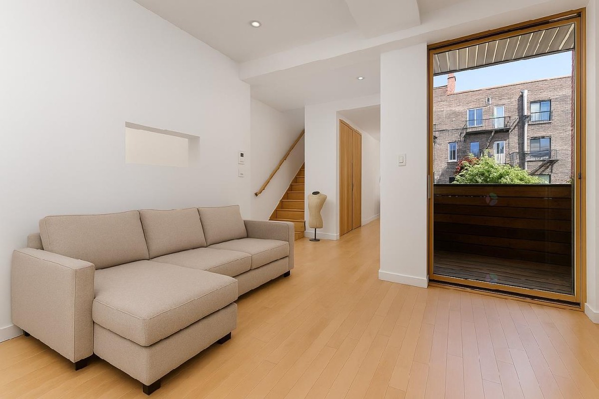 Contemporary two-storey home Plateau-Mont-Royal