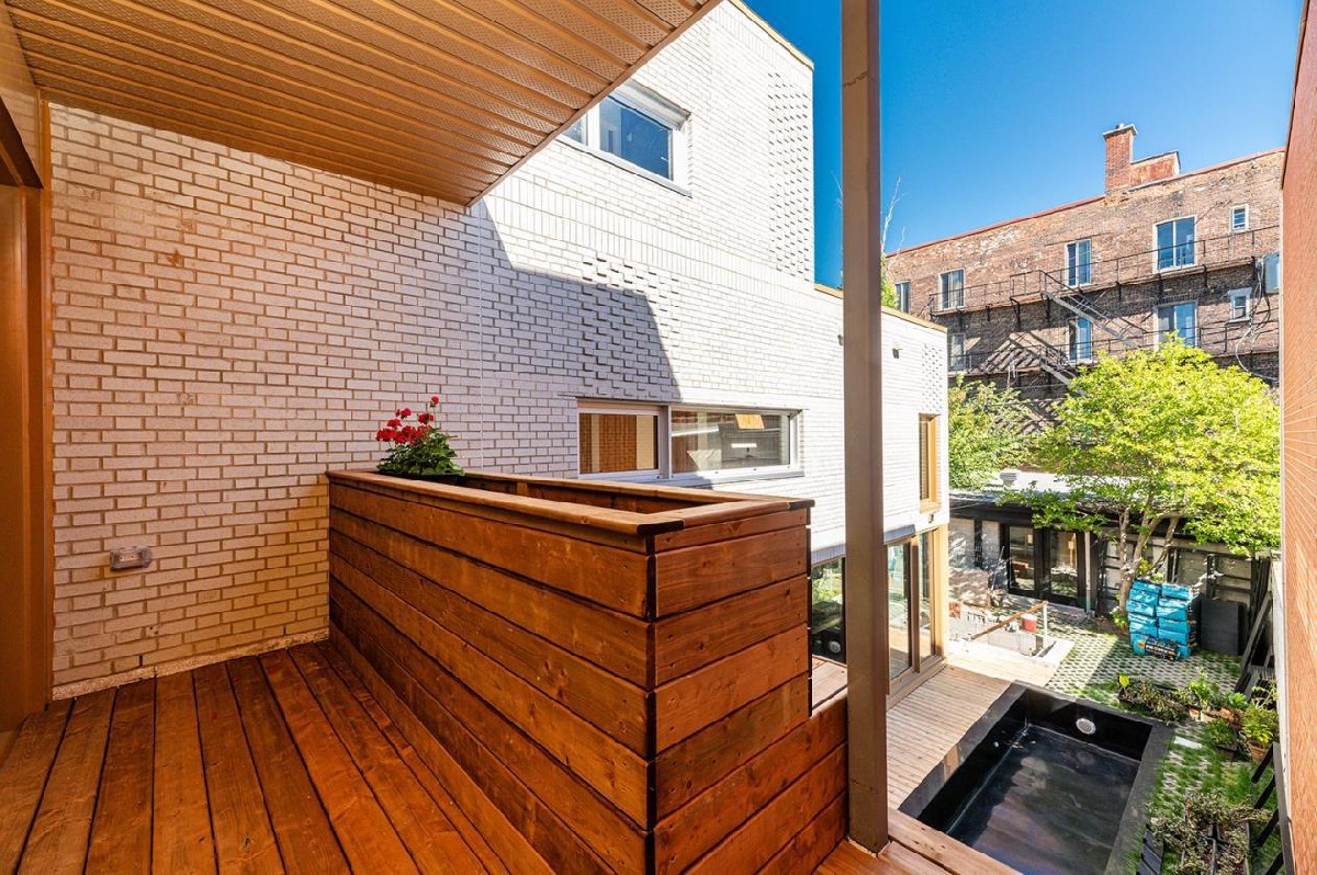 Contemporary two-storey home Plateau-Mont-Royal