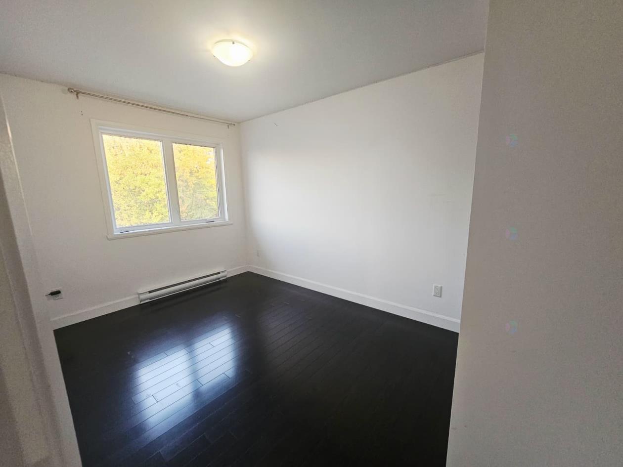 AVAILABLE Semi-furnished 2-storey condo near everything