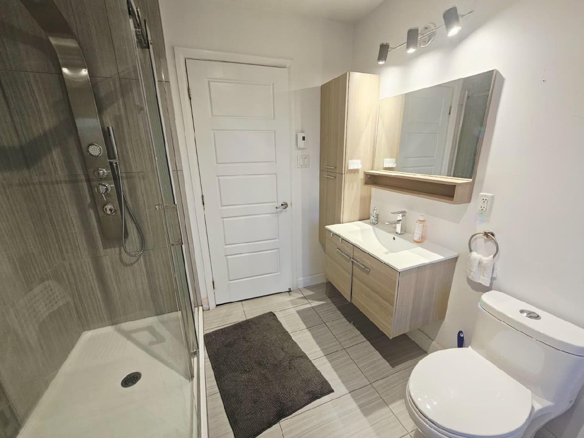 AVAILABLE Semi-furnished 2-storey condo near everything