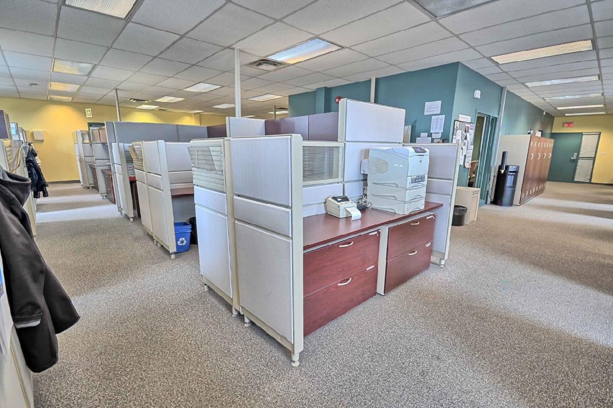 Office / Commercial Space 2,100 to 6,360 sq. ft. St-Jerome
