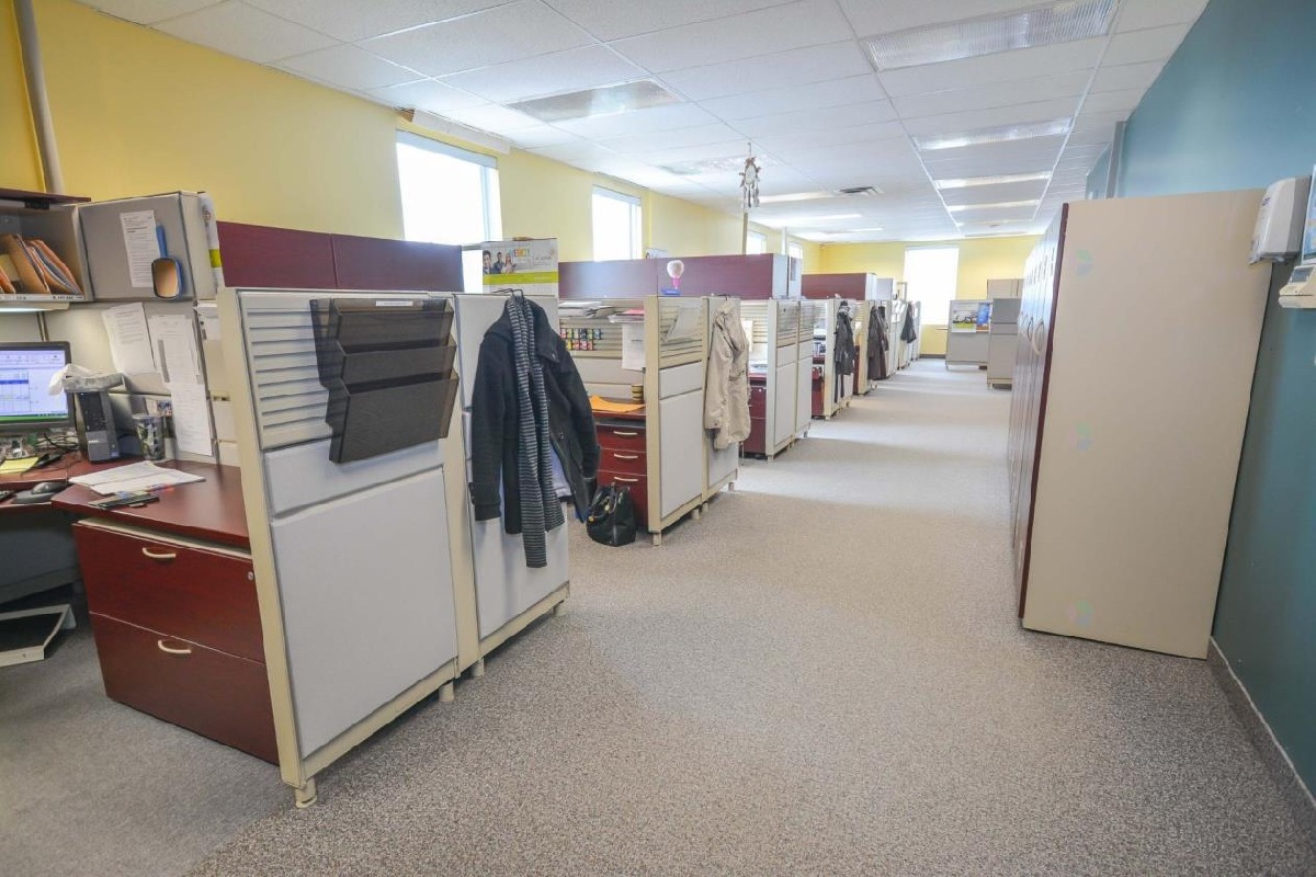 Office / Commercial Space 2,100 to 6,360 sq. ft. St-Jerome