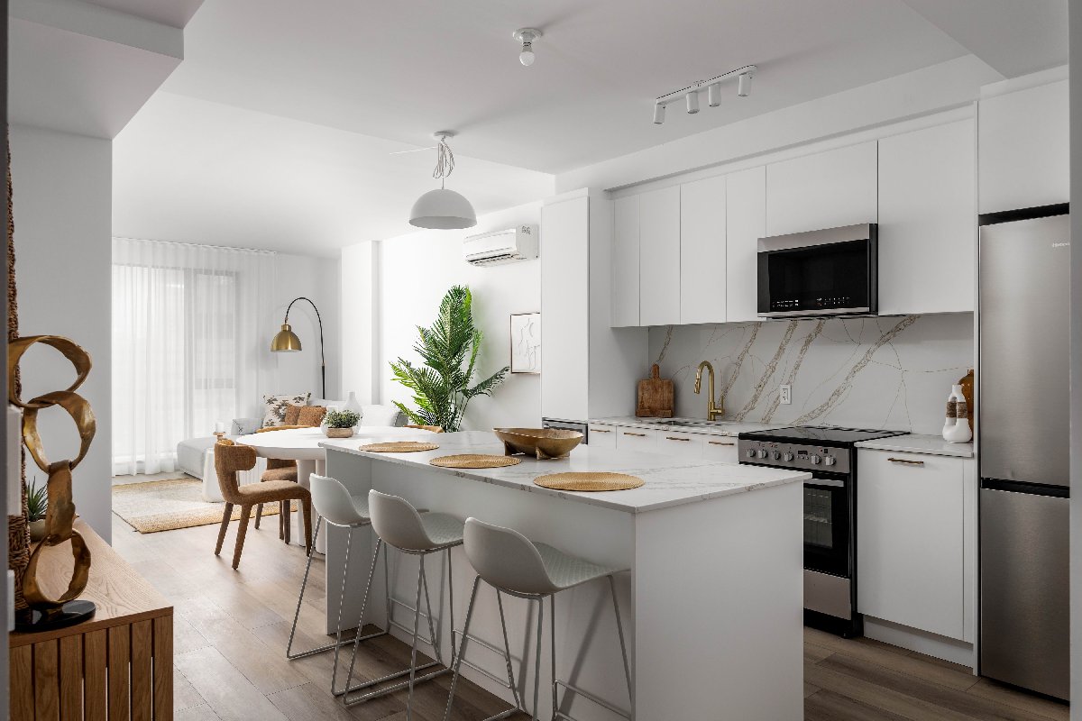 Brand new condos to rent, all included, in Nuns Island.