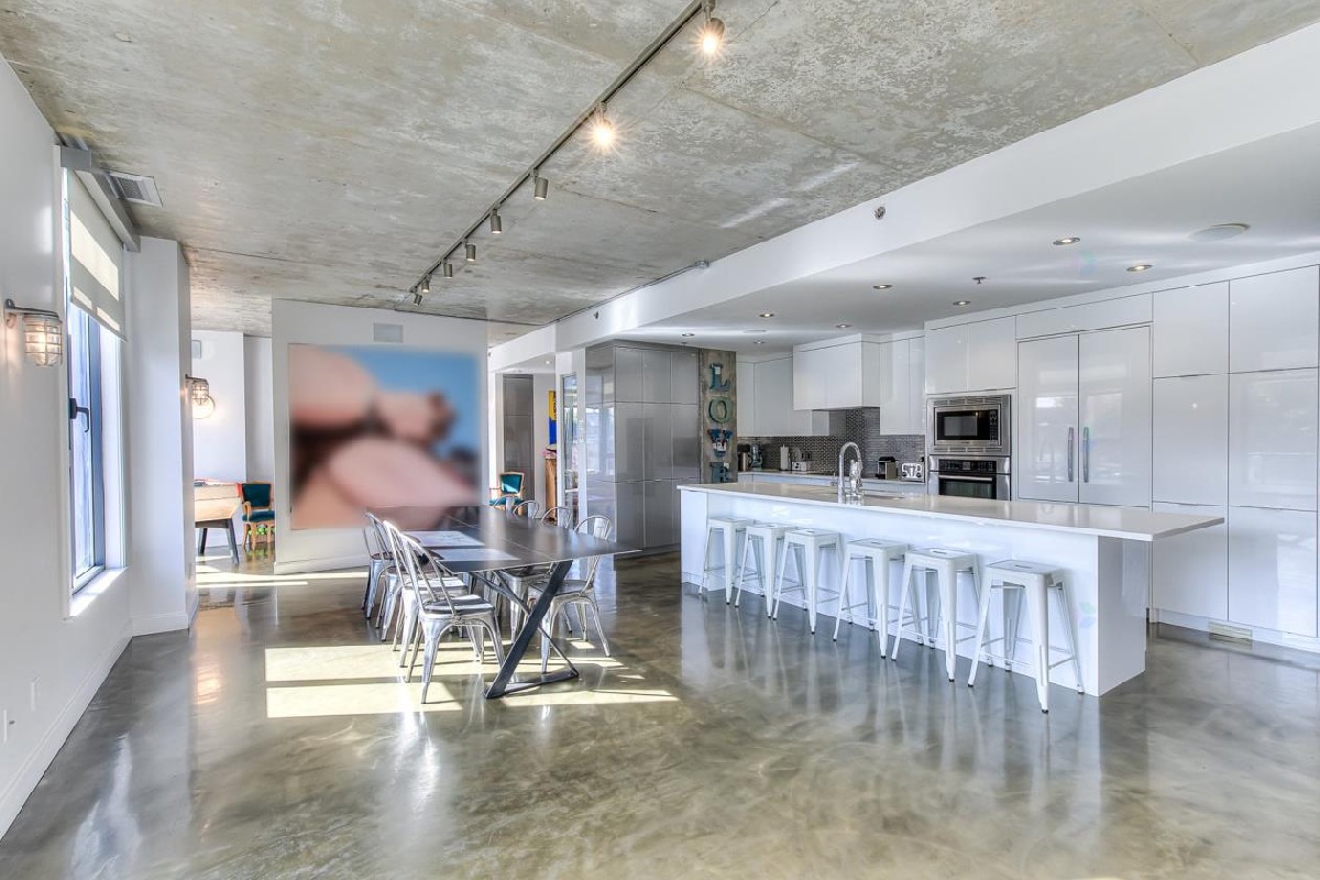 Luxurious 2-storey condo Cote-des-Neiges Montreal