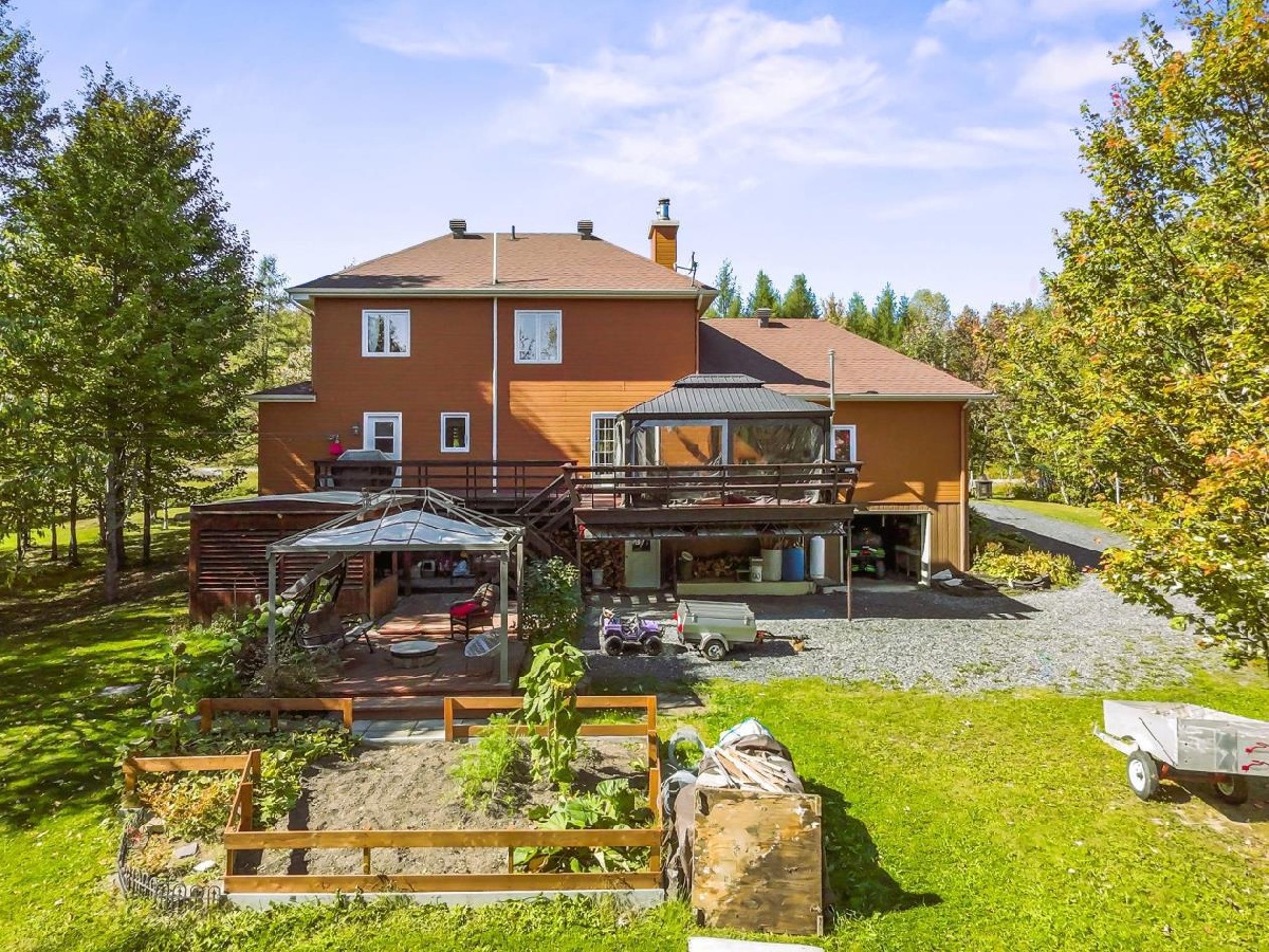 Beautiful family home to enjoy nature in the Beauce region