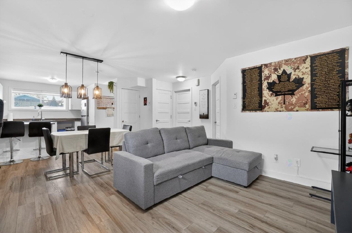 Excellent Investment! Turnkey 2021 Duplex