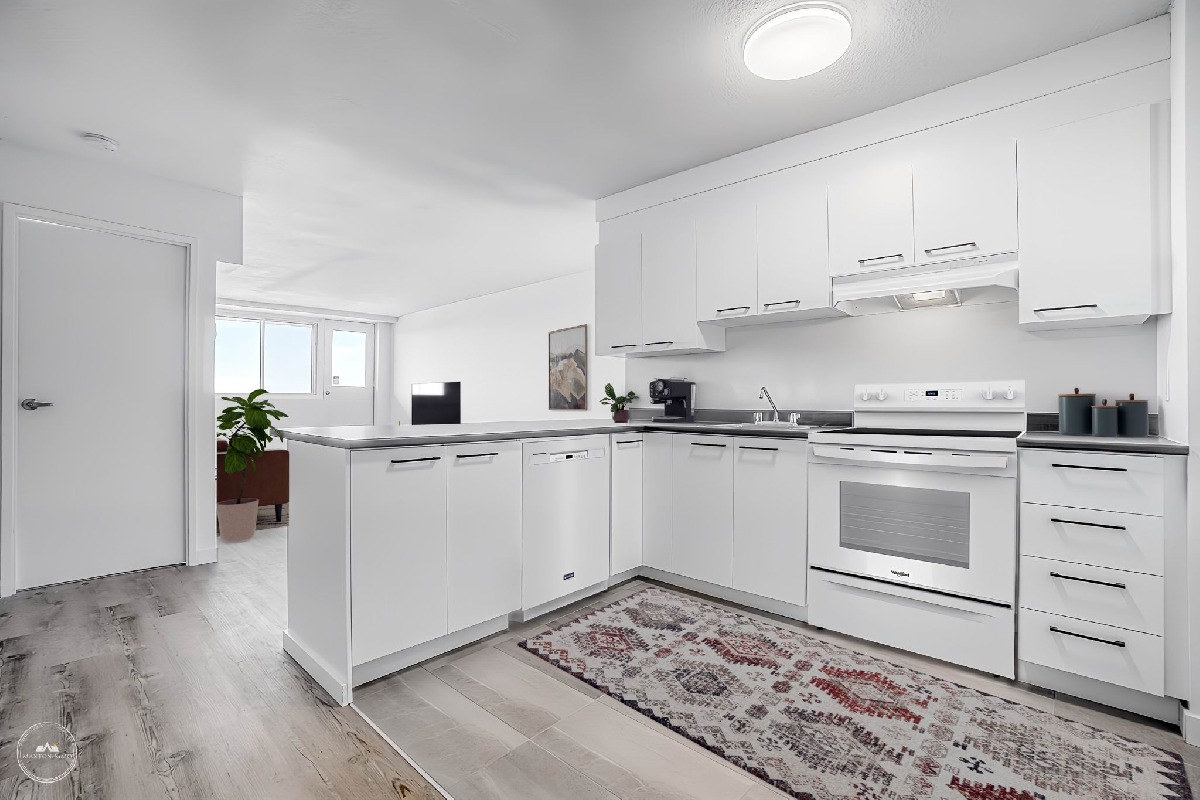 Carr� Windsor dive into the heart of the action