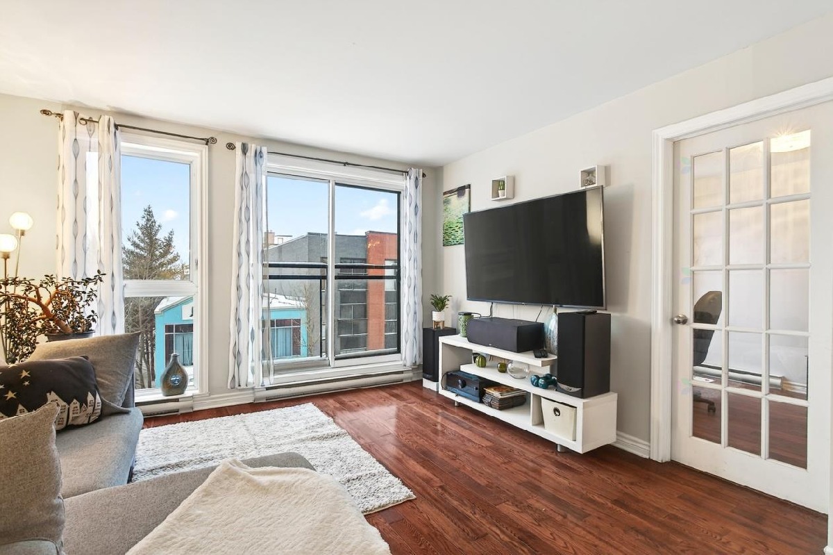 Beautiful 2-bedroom corner unit with garage, Vieux-Rosemont