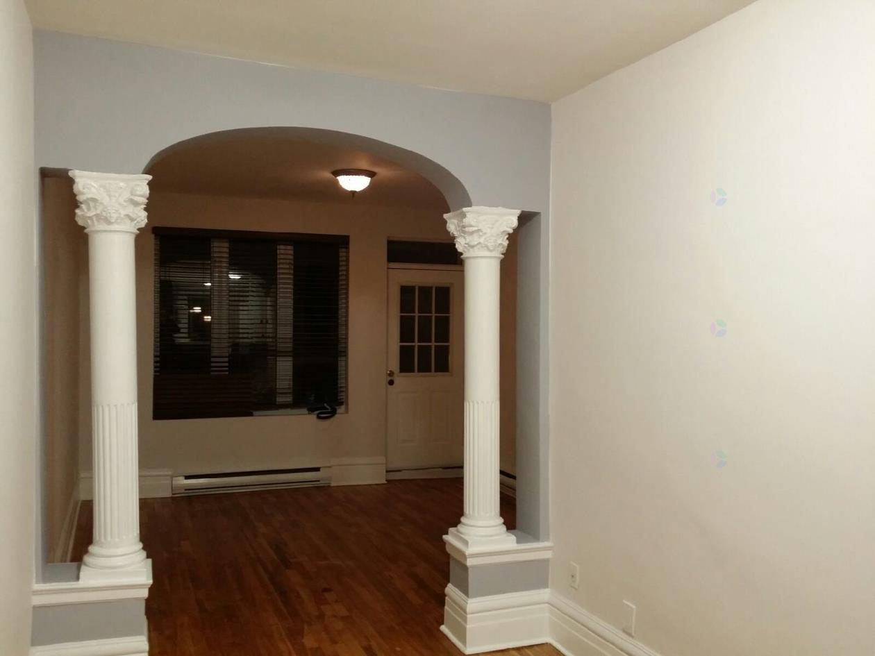 Superb 3 1/2 furnished apartment on 3rd (top floor) 