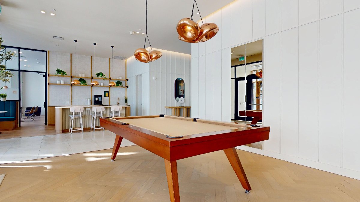 Hemisphere, upscale 4 1/2 condo 4 1/2 in Pointe-Claire